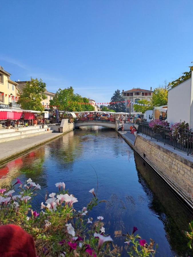 Appartamento T2 A 2Min Du Centre +Parking LʼIsle-sur-la-Sorgue Esterno foto