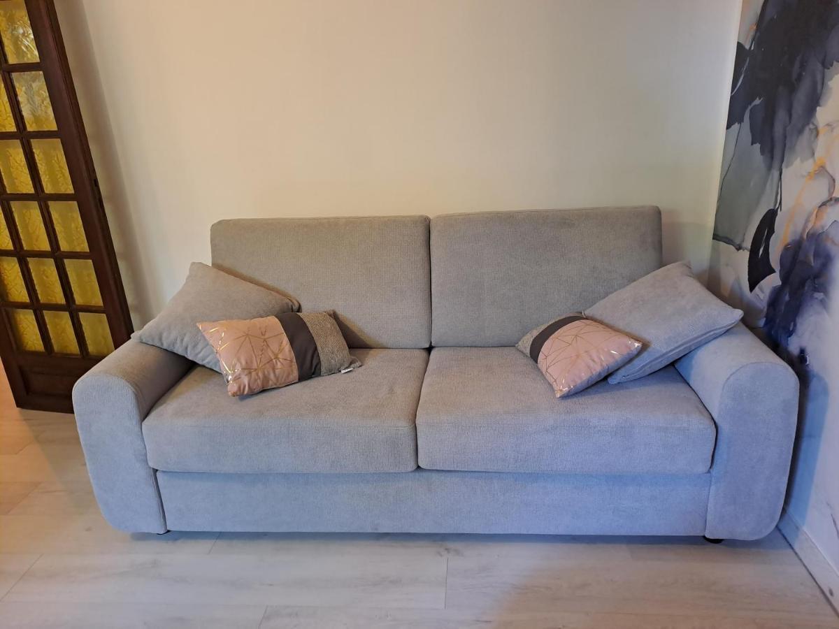 Appartamento T2 A 2Min Du Centre +Parking LʼIsle-sur-la-Sorgue Esterno foto